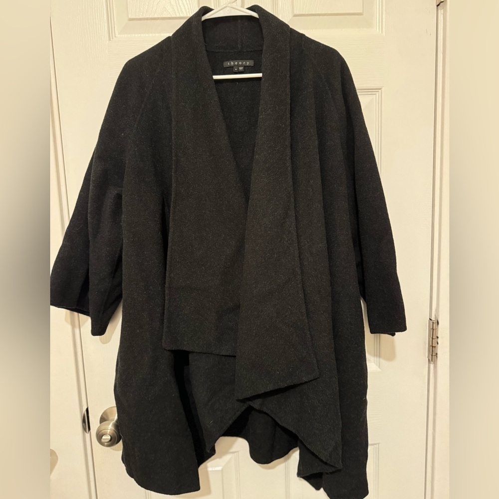 Theory Black Jacket/Cape with Pockets Size Medium Wool